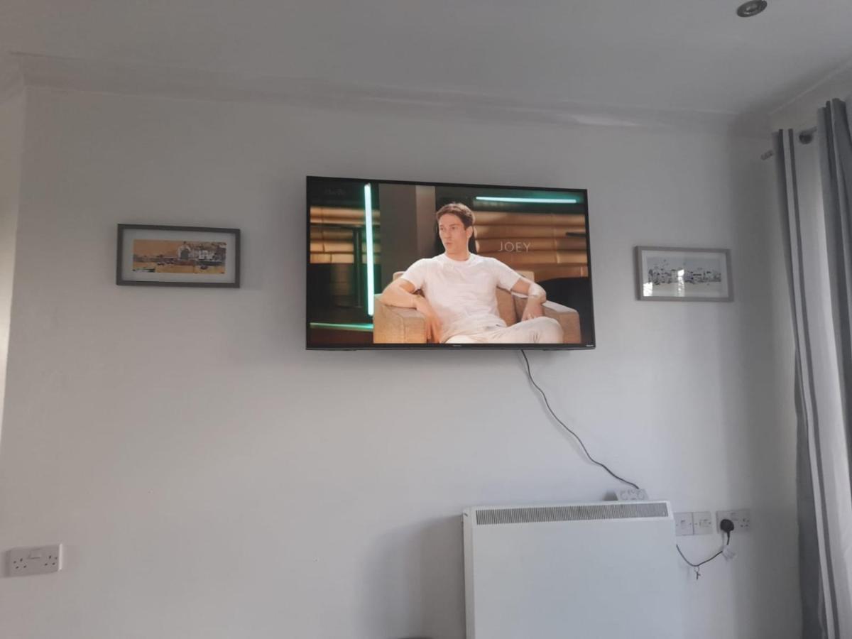 Penthouse Apartment Free Wi-Fi & Parking Occasional Bed Available Solihull Exterior photo