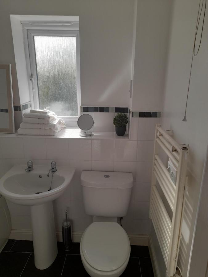 Penthouse Apartment Free Wi-Fi & Parking Occasional Bed Available Solihull Exterior photo